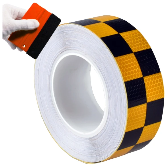 Taśma Odblaskowa Szachownica Czarna M.jpg